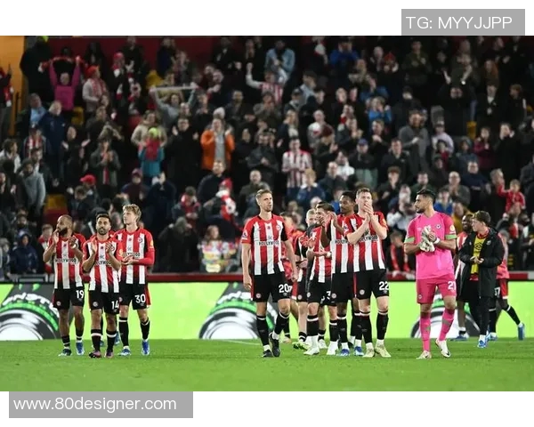 英超激战回顾:十人应战仍占优势豪门三连胜梦破引发热议 英超激战回顾:十人应战仍占优势豪门三连胜梦破引发热议